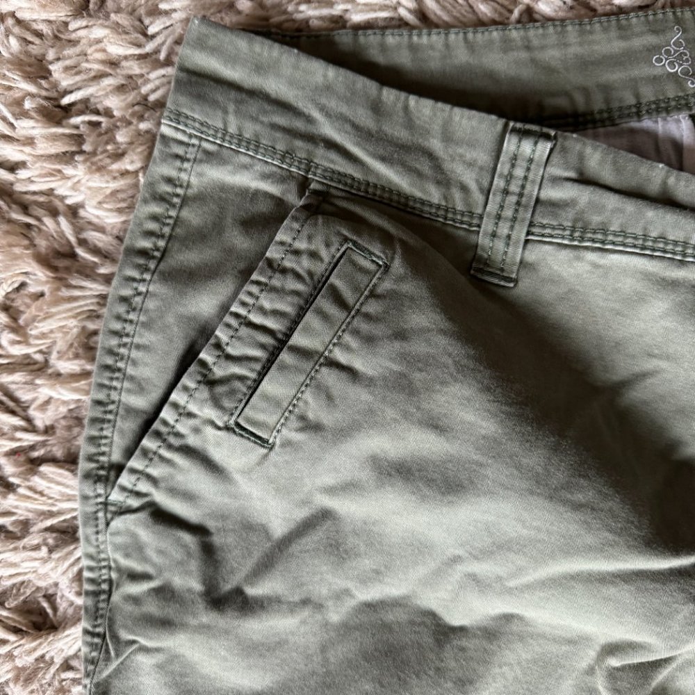 EUC Old Navy Olive Slim Boyfriend Chino Sz 12T - Picture 4 of 6